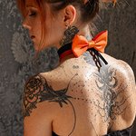 tatouage-noeud-papillon-nuque