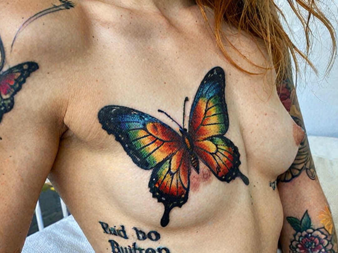 tatouage papillon bras