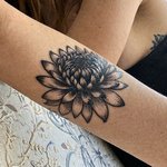 modele-tatouage-fleur