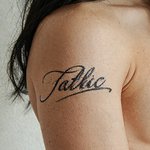 tatouage-bras-jenifer