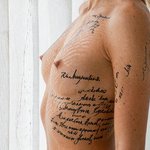 tatouage-femme-ecriture