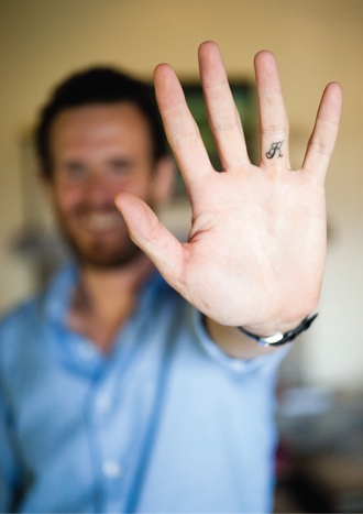 tatouage bague homme