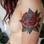 tatouages femme sur le bras
